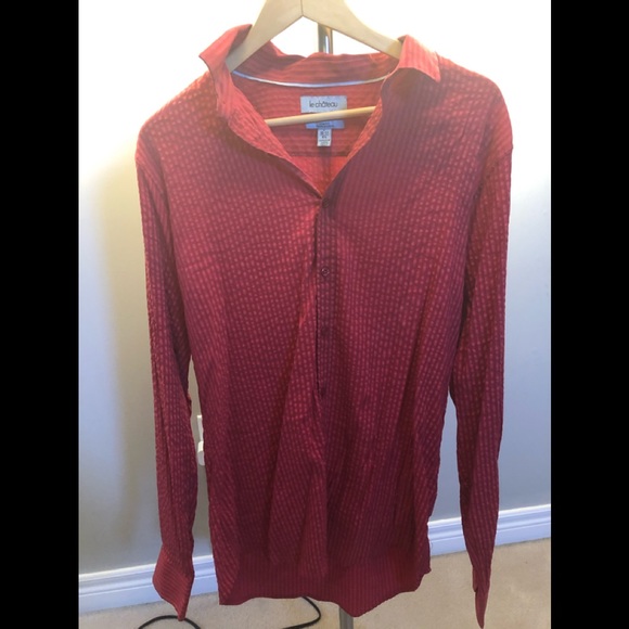 le chateau Other - 💜 BNWOT Le Chateau Mens power red Dress shirt!!